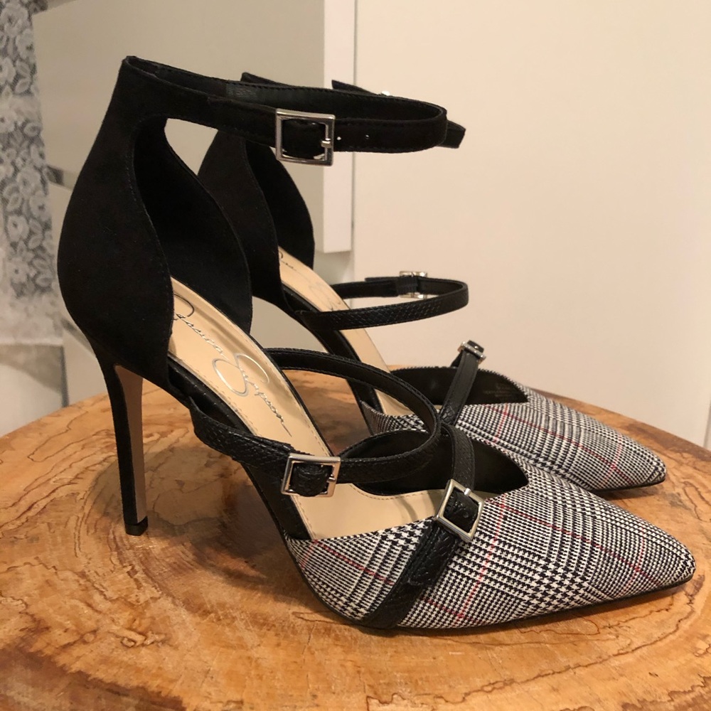 Classy Strappy Pump in Houndstooth Pattern 4” Heel